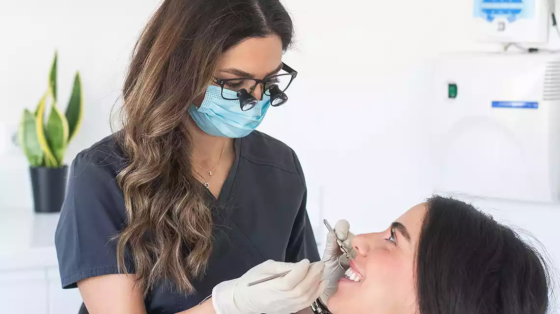 Aesthetic and Prosthetic Dentistry